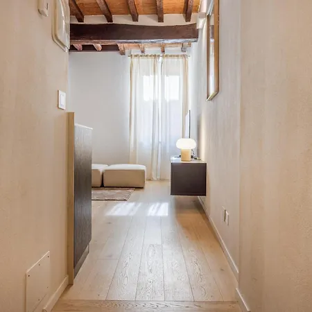 Nebbia Sul Naviglio - Rua Frati 34 Palace By Movebnb * Módena