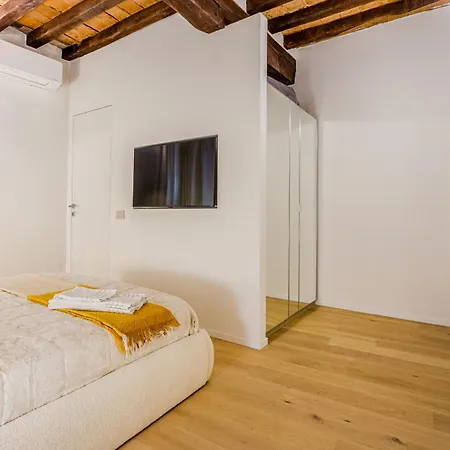 Апартаменты Nebbia Sul Naviglio - Rua Frati 34 Palace By Movebnb